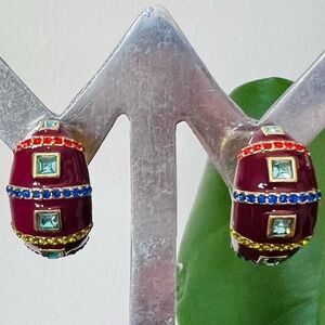 Heidi Daus CLIP 🆕  “Color Crazy ” burgundy half hoop earrings